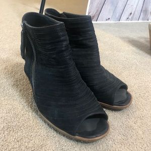 Paul Green Peep Toe Heels